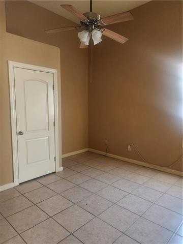 1614 Louisa St - Photo 4 of 8