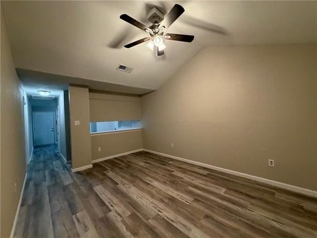 734 Walnut St - Photo 6 of 10