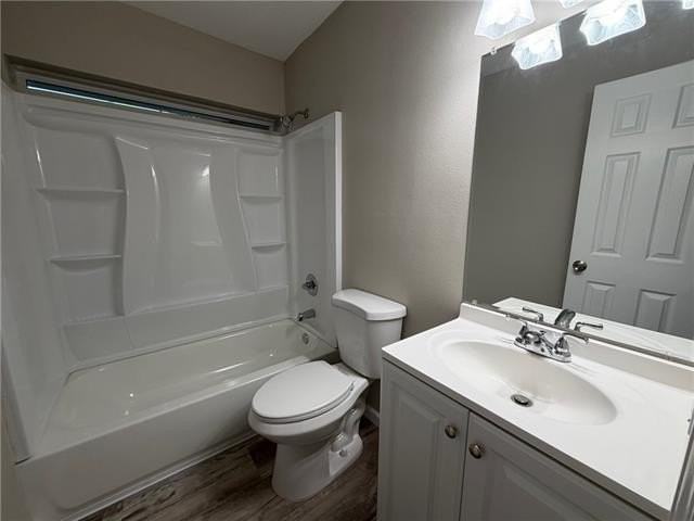 734 Walnut St - Photo 7 of 10