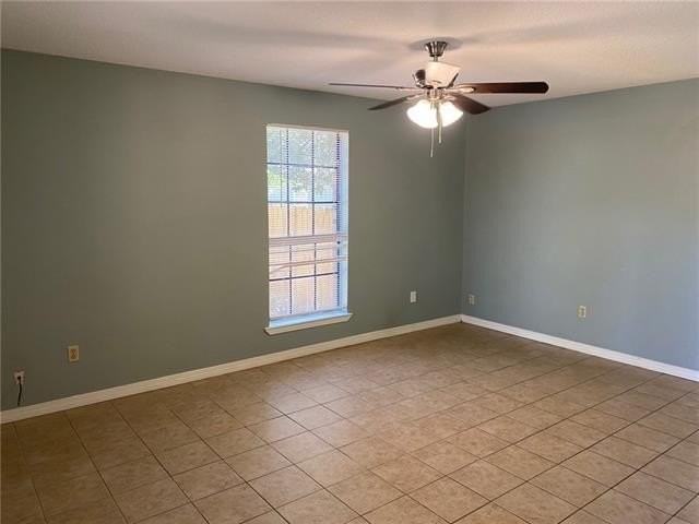 21096 Washington Ave #B - Photo 2 of 9