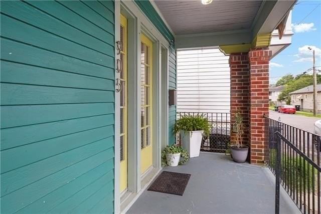 905 Pelican Ave - Photo 2 of 5