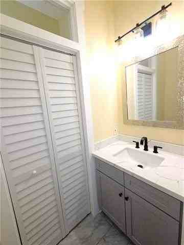 4606 Clara St - Photo 6 of 11