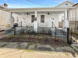 featured image of 429 Calhoun St
