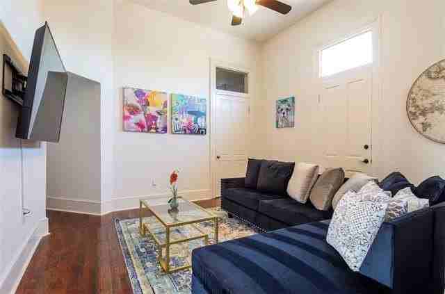 2259 Oretha Castle Haley Blvd - Photo 6 of 12