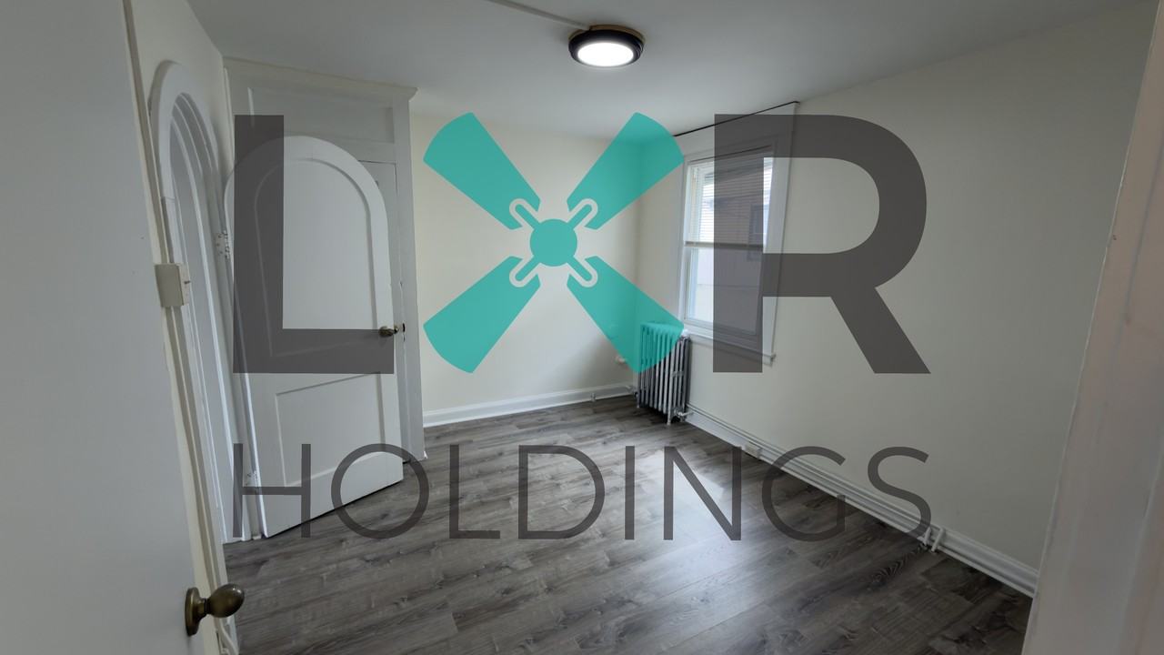 7242 Glenthorne Rd Apt C #C - Photo 3 of 10