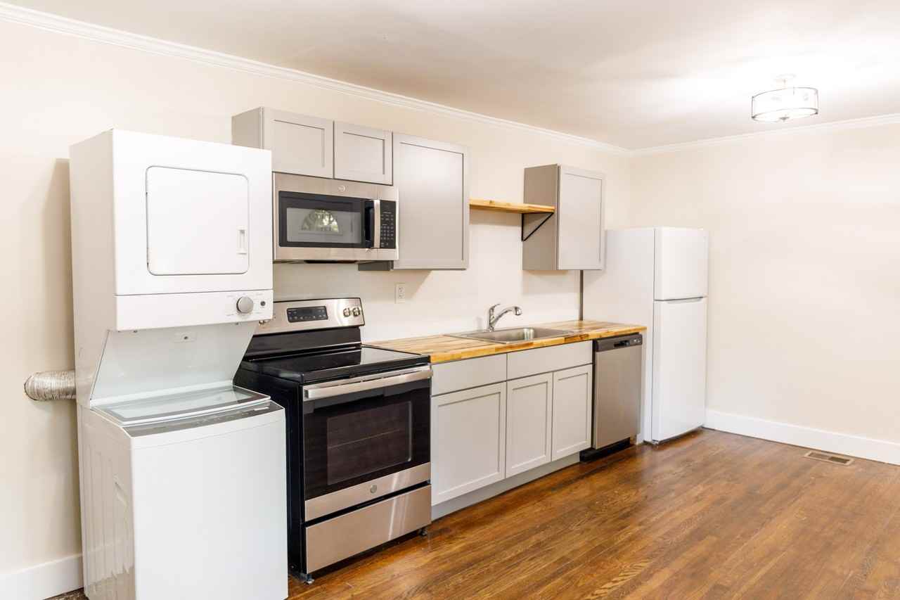 1558 Orange Grove Rd #C - Photo 3 of 30