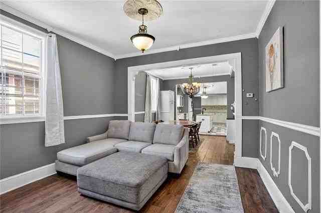1119 Marigny St - Photo 6 of 20