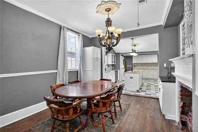 1119 Marigny St - Photo 7 of 20