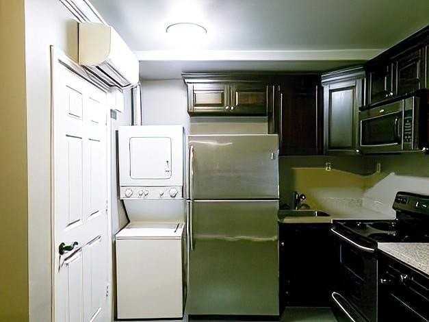 600 Walker St - Photo 5 of 12