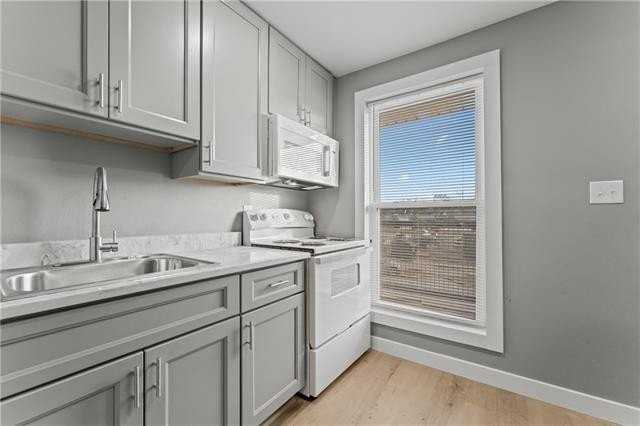 103 N Scanlan St #10 - Photo 4 of 10