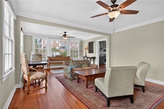7933 Belfast St - Photo 3 of 16