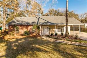 featured image of 40052 Browns Oak Ln