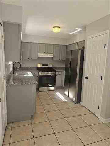 11040 Roger Dr #C - Photo 4 of 23