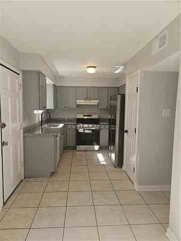 11040 Roger Dr #C - Photo 5 of 23
