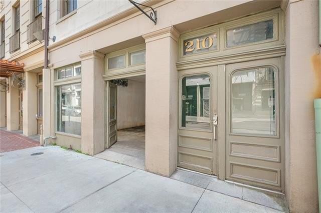 210 Decatur St - Photo 4 of 12