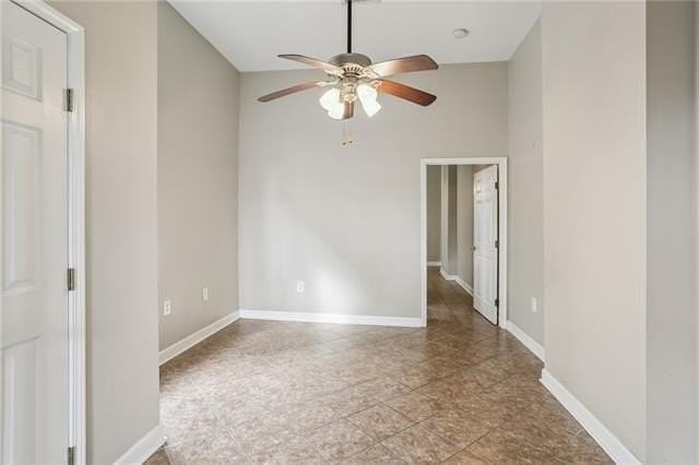 747 S Genois St - Photo 4 of 12