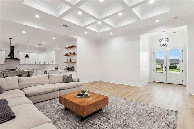 286 Lowe St - Photo 6 of 34