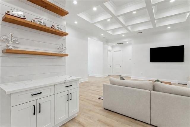 286 Lowe St - Photo 7 of 34