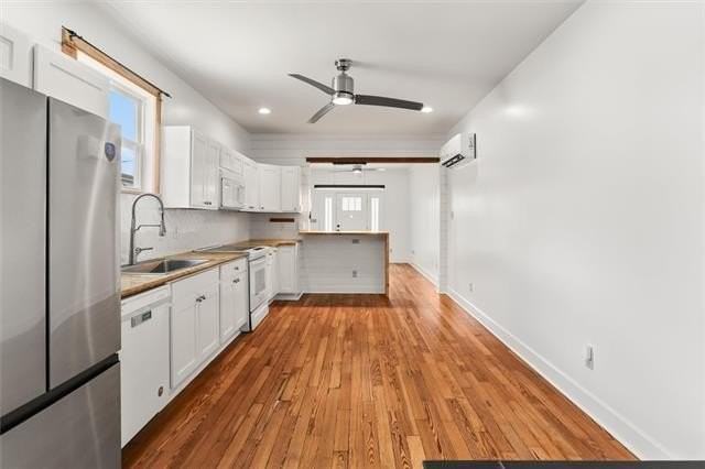 3429 Clara St - Photo 5 of 19
