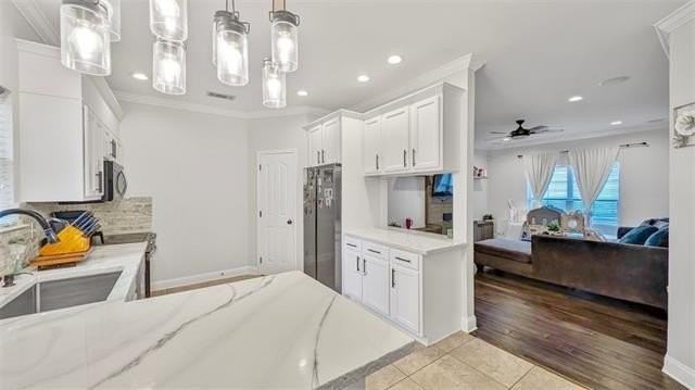 2735 Village Ct - Photo 3 of 31