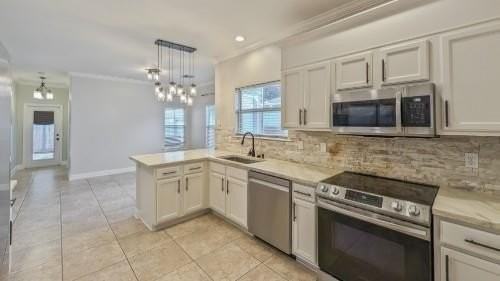 2735 Village Ct - Photo 4 of 31