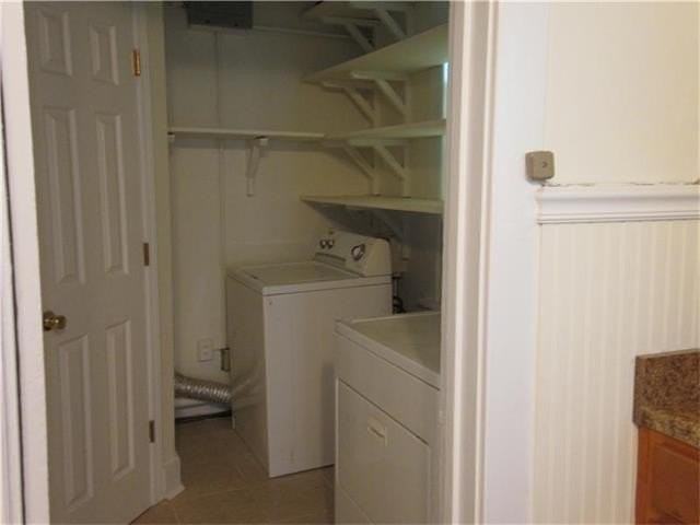 5422 Clara St - Photo 7 of 10