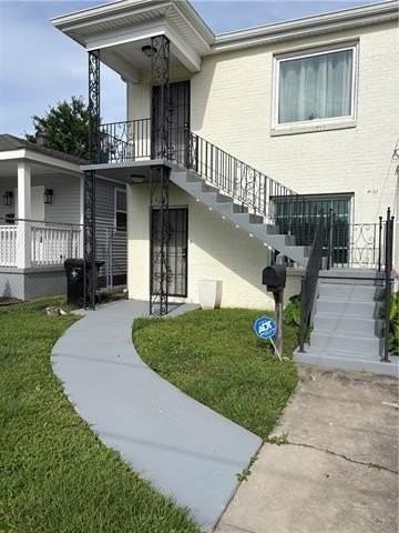 4121 Duplessis St #C