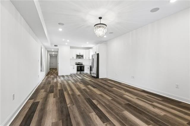 2033 Conti St - Photo 4 of 18