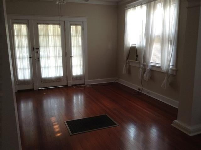 335 Virginia St - Photo 3 of 9