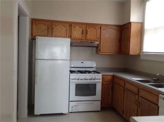 335 Virginia St - Photo 6 of 9