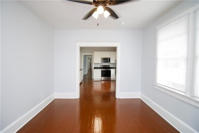 2309 Joliet St - Photo 4 of 29