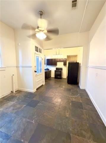 3020 General Taylor St - Photo 5 of 11