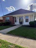 featured image of 3245 Iowa Ave