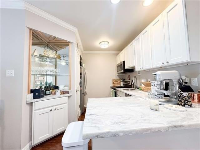 3101 Saint Charles Ave #7 - Photo 7 of 11
