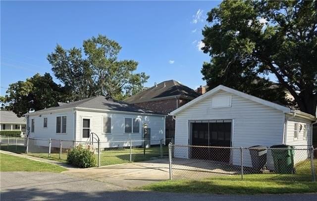 552 Metairie Lawn Dr - Photo 2 of 39