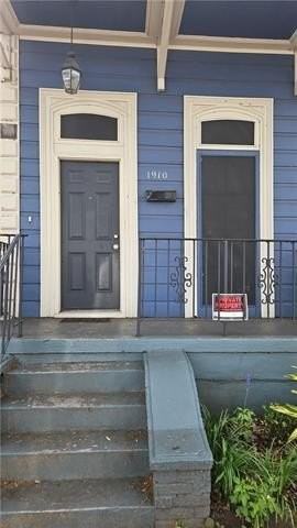 1910 Elysian Fields Ave - Photo 2 of 9
