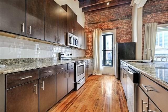 137 Carondelet St #404 - Photo 6 of 8