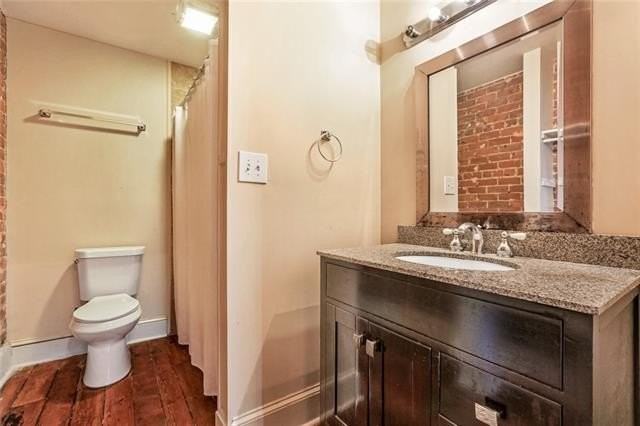137 Carondelet St #404 - Photo 7 of 8
