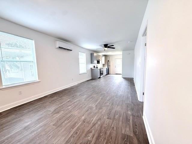 729 5th Ave - Photo 4 of 8