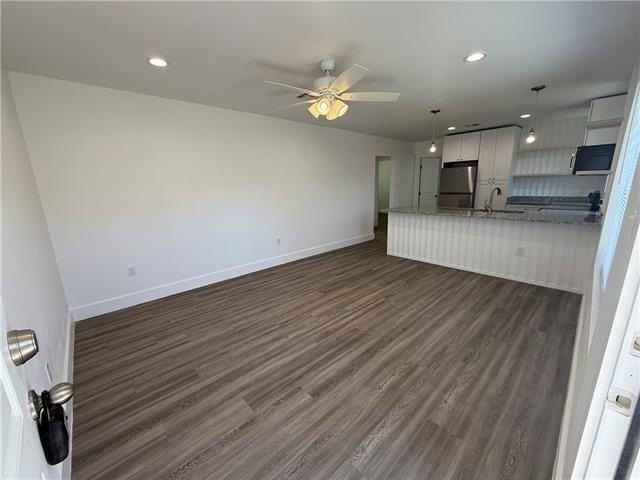 717 N Woodlawn Ave - Photo 2 of 12