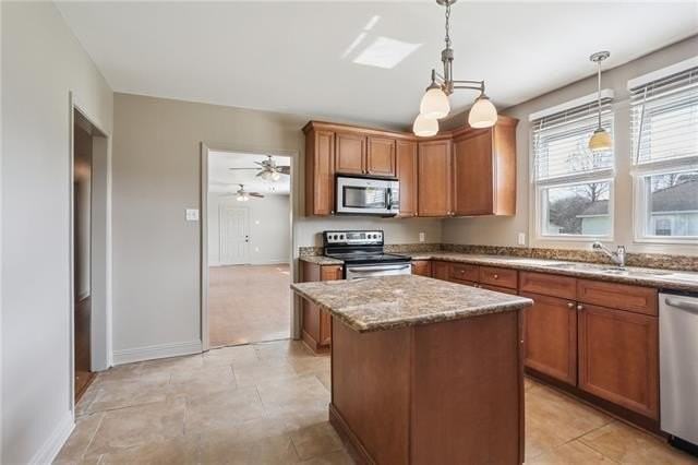 6244 Marshal Foch St - Photo 5 of 12