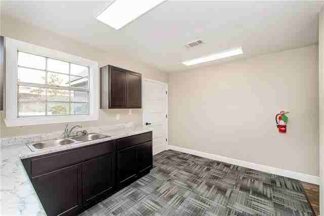 223 Hoppen Pl - Photo 5 of 24