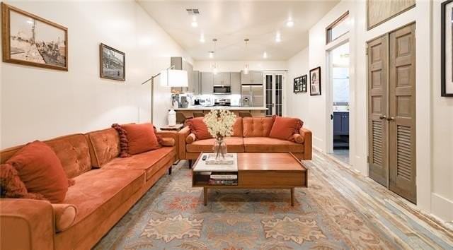 625 Louisa St - Photo 5 of 22