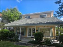 featured image of 202 S Chestnut St