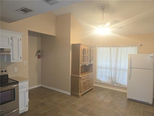 202 S Chestnut St - Photo 6 of 8