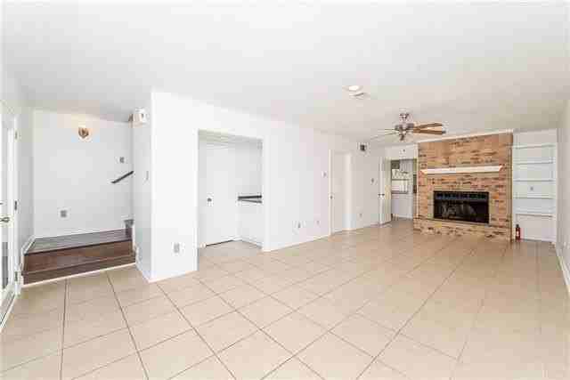 305 Ormond Meadows Dr #B - Photo 7 of 18