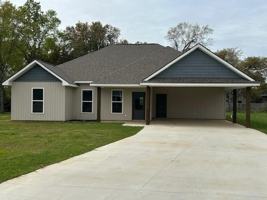 featured image of 332 Silverstone Cir