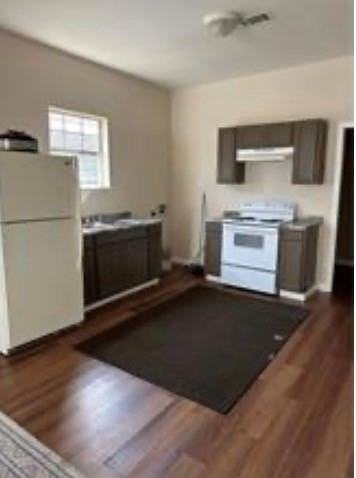 2312 Touro St - Photo 3 of 6