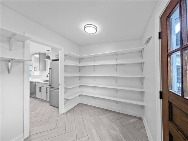 1227 Cook St - Photo 5 of 16