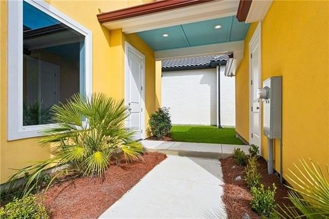 1044 Marina Villa S - Photo 4 of 27